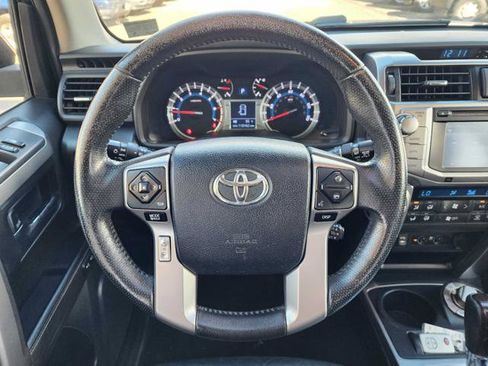 Used 2014 Toyota 4Runner Limited AWD/4WD image 27