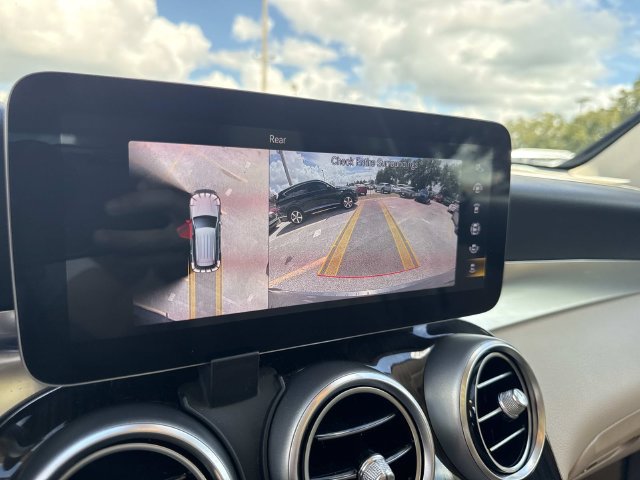 Used 2022 Mercedes-Benz GLC 300 image 25