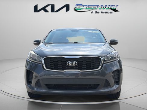 Used 2020 Kia Sorento LX FWD image 2