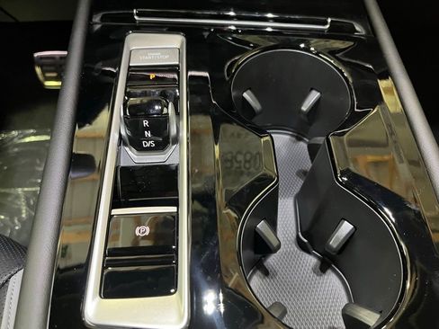 New 2026 Volkswagen Atlas Peak Edition AWD/4WD image 14