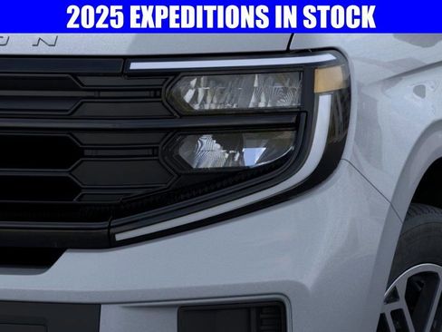 New 2025 Ford Expedition Max Active image 18