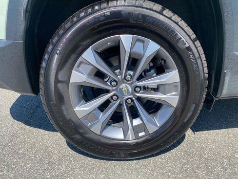 Used 2025 Chevrolet Equinox LT image 27