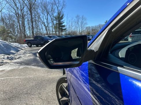 Used 2023 Hyundai Elantra Limited image 14