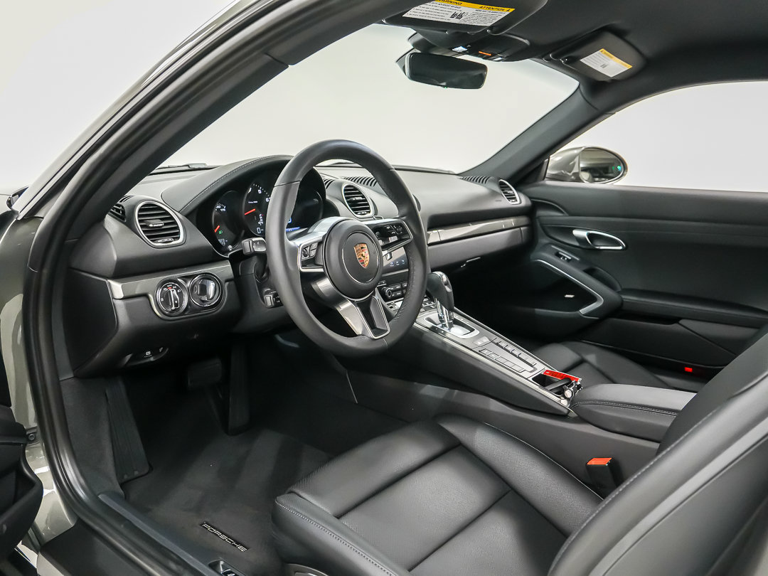 Certified 2025 Porsche 718 Cayman RWD image 4