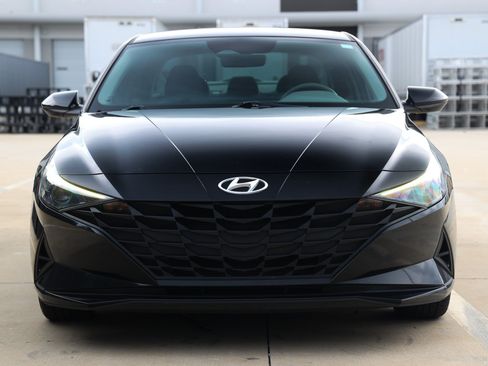 Used 2021 Hyundai Elantra SEL FWD image 23