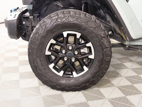Used 2024 Jeep Wrangler Unlimited Rubicon 4xe image 18