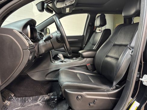 Used 2019 Jeep Grand Cherokee Limited AWD/4WD image 24