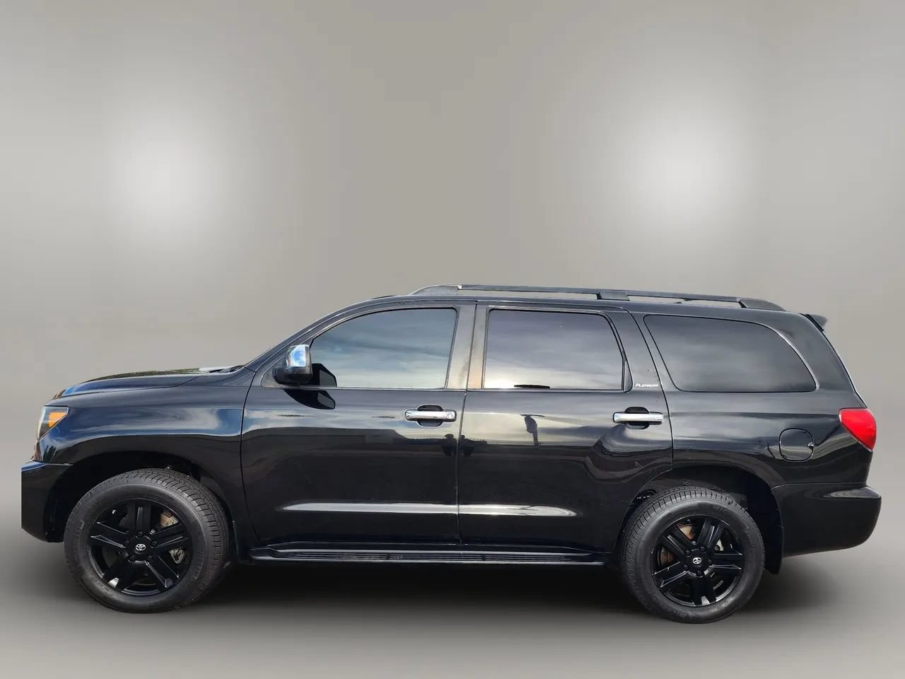 Used 2012 Toyota Sequoia Platinum AWD/4WD image 6