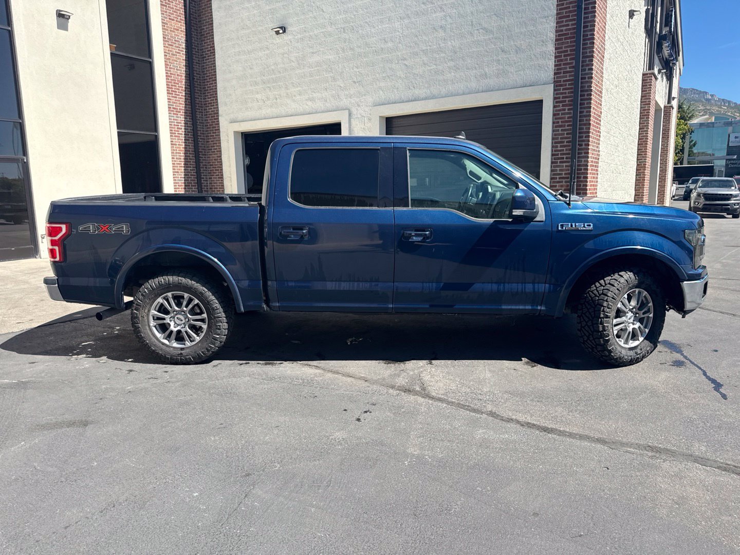 Used 2019 Ford F150 Lariat AWD/4WD image 9