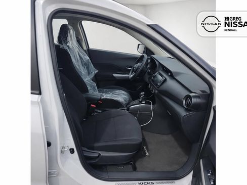 Certified 2023 Nissan Kicks S FWD image 8