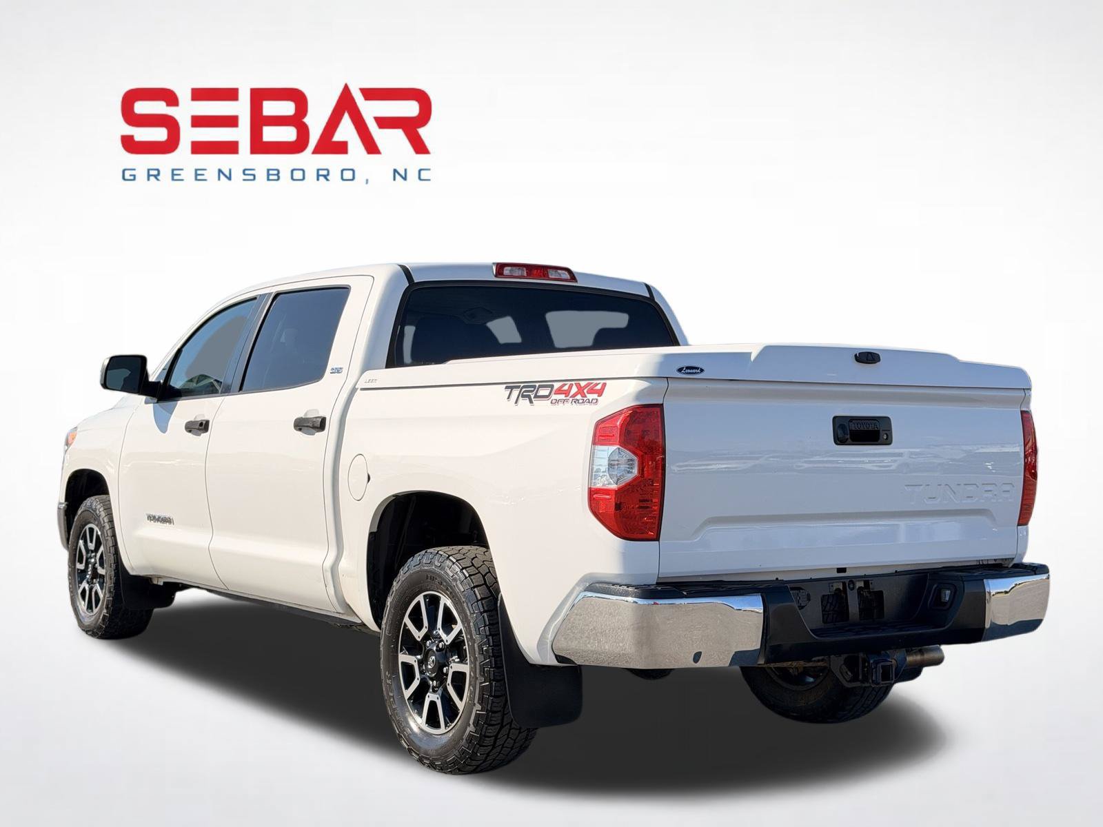 Used 2017 Toyota Tundra SR5 w/ TRD Off Road Package AWD/4WD image 10
