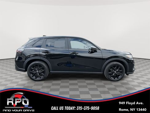 Used 2023 Honda HR-V Sport image 6