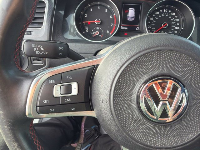 Used 2017 Volkswagen Golf 4-Door FWD image 20