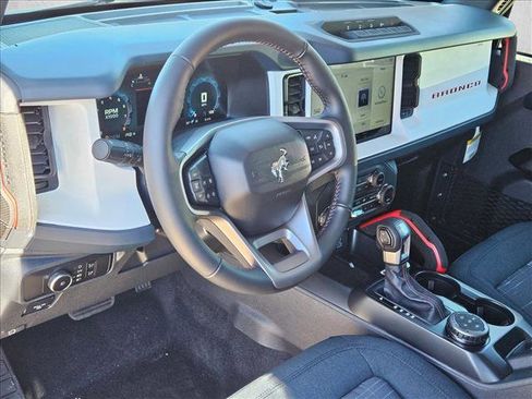 New 2025 Ford Bronco Heritage Edition image 3