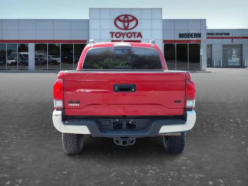 Used 2021 Toyota Tacoma SR5 image 5
