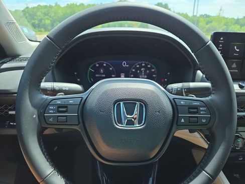 New 2025 Honda Accord EX-L image 9