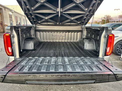 Used 2023 GMC Sierra 1500 SLT w/ SLT Premium Package image 25