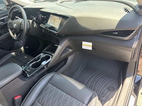 Used 2022 Buick Envision Avenir w/ Technology Package II FWD image 13
