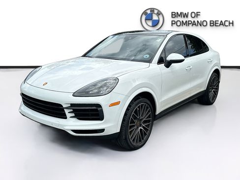 Used 2021 Porsche Cayenne Coupe AWD/4WD image 3