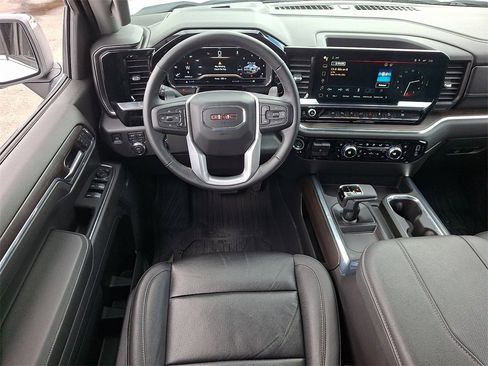 Used 2024 GMC Sierra 1500 SLT w/ SLT Premium Plus Package image 11