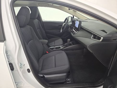 Used 2026 Toyota Corolla LE FWD image 10