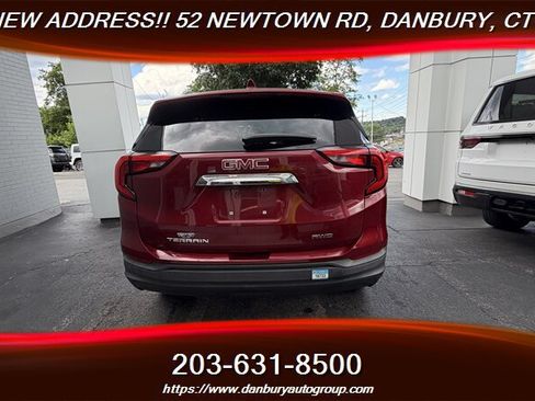 Used 2018 GMC Terrain SLE w/ Driver Convenience Package AWD/4WD image 4
