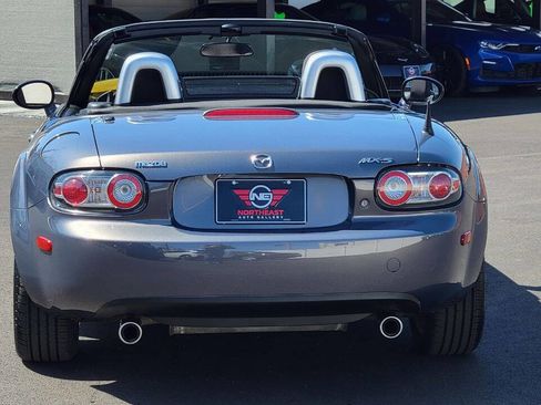 Used 2006 MAZDA MX-5 Miata Touring RWD image 10
