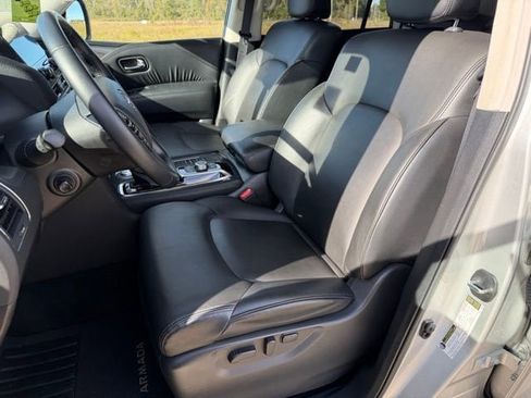 Used 2024 Nissan Armada SV image 11