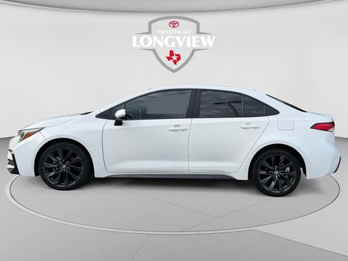 Certified 2023 Toyota Corolla SE w/ SE Premium Package FWD image 2