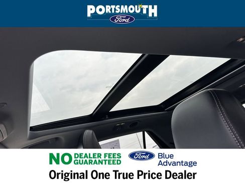 Used 2024 Ford Explorer XLT w/ Equipment Group 202A image 10