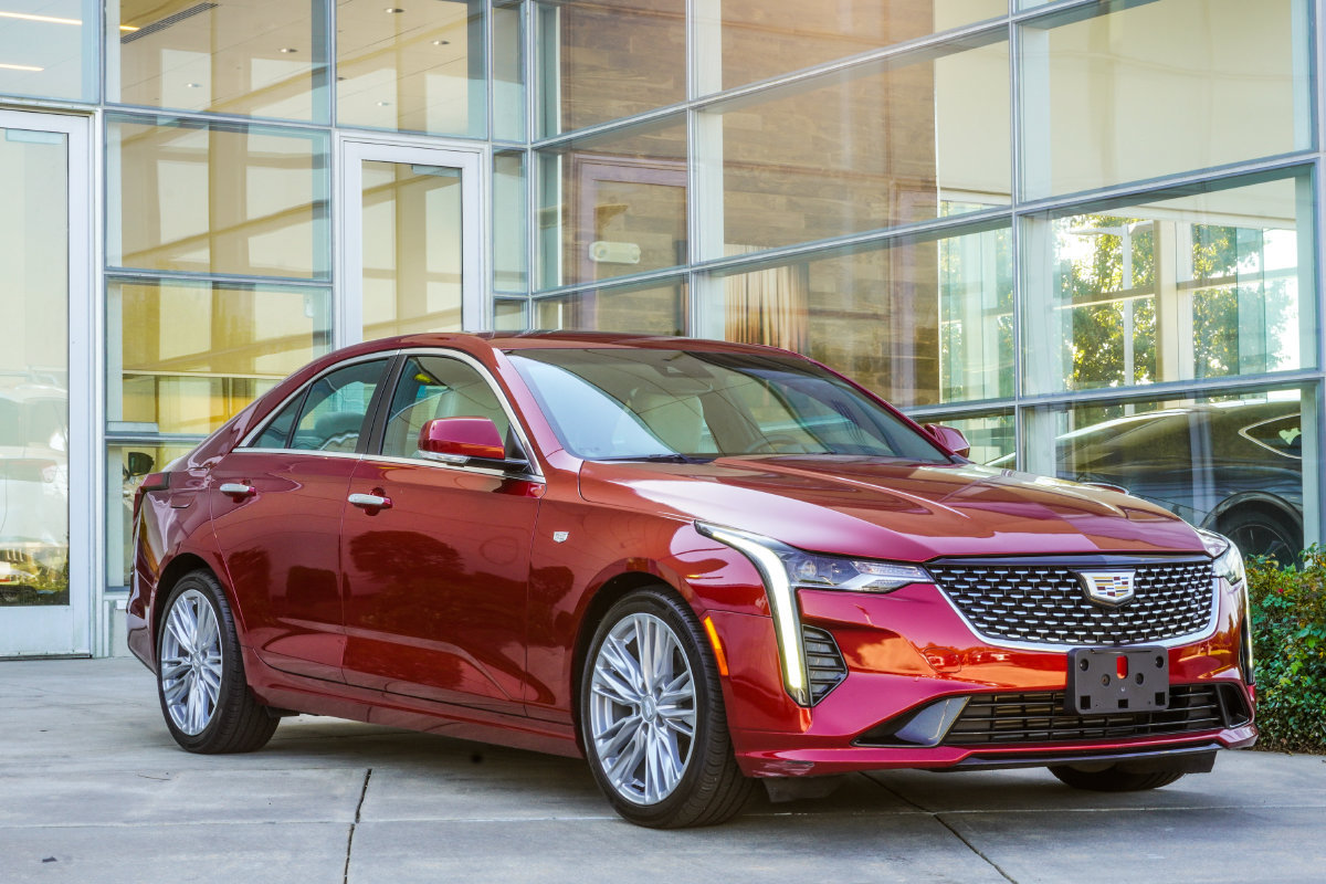 Used 2021 Cadillac CT4 Premium Luxury RWD image 4