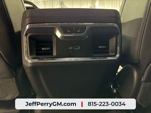 Used 2023 GMC Sierra 1500 SLT w/ SLT Premium Package AWD/4WD image 26