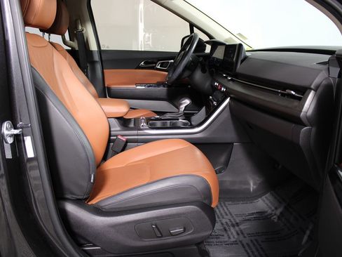 Used 2024 Kia Carnival SX FWD image 14