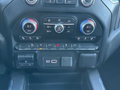 Used 2021 GMC Sierra 1500 AT4 image 28