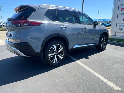 Used 2023 Nissan Rogue Platinum w/ Platinum Premium Package FWD image 14