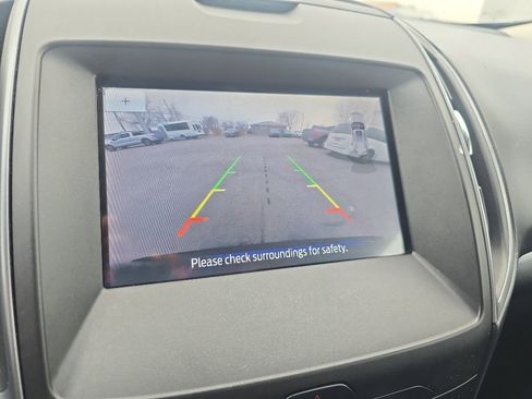 Used 2020 Ford Edge SE w/ Cargo Accessory Package FWD image 25