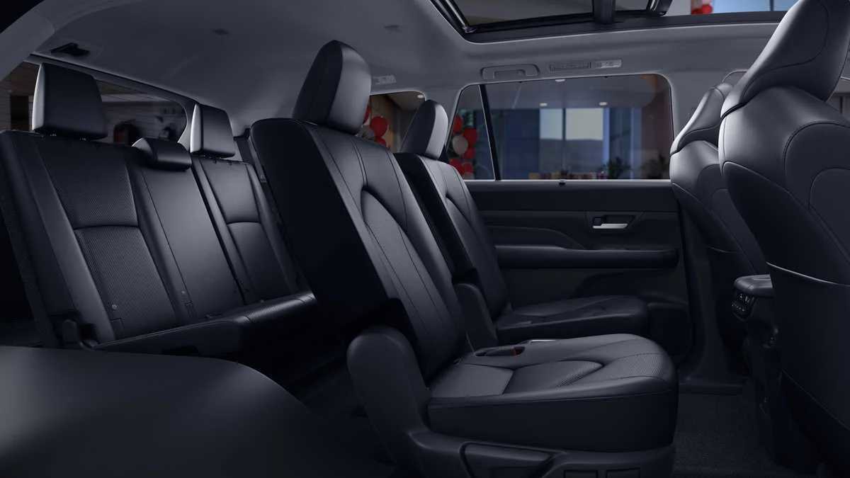 New 2026 Toyota Grand Highlander AWD Hybrid image 26