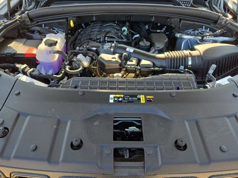 New 2025 Jeep Grand Cherokee Altitude RWD image 34