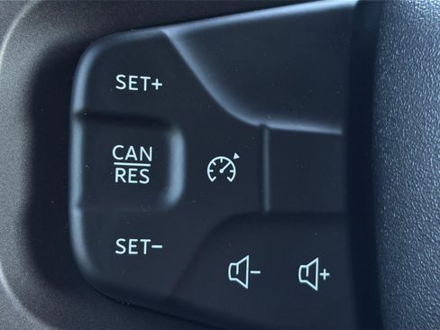 Used 2026 Ford Bronco 2-Door AWD/4WD image 33