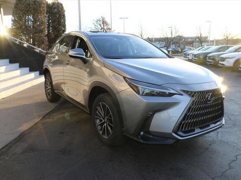 Used 2022 Lexus NX 350 AWD image 6