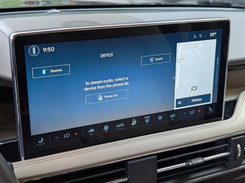 Used 2023 Lincoln Corsair Reserve FWD image 29