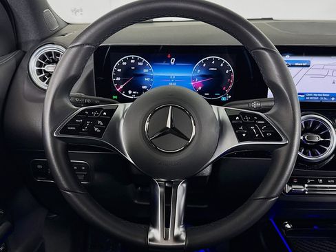 Certified 2025 Mercedes-Benz GLA 250 image 18