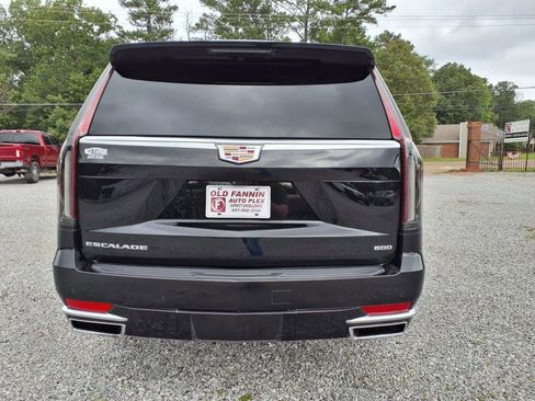 Used 2023 Cadillac Escalade Premium Luxury w/ Performance Package image 7