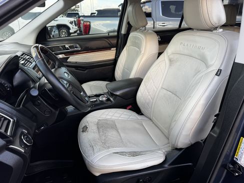 Used 2019 Ford Explorer Platinum AWD/4WD image 28