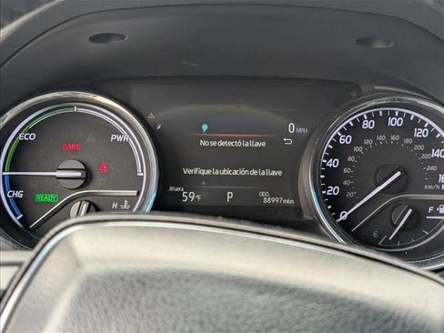 Used 2020 Toyota Camry XLE FWD image 11