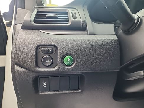Used 2018 Honda Pilot EX-L image 27
