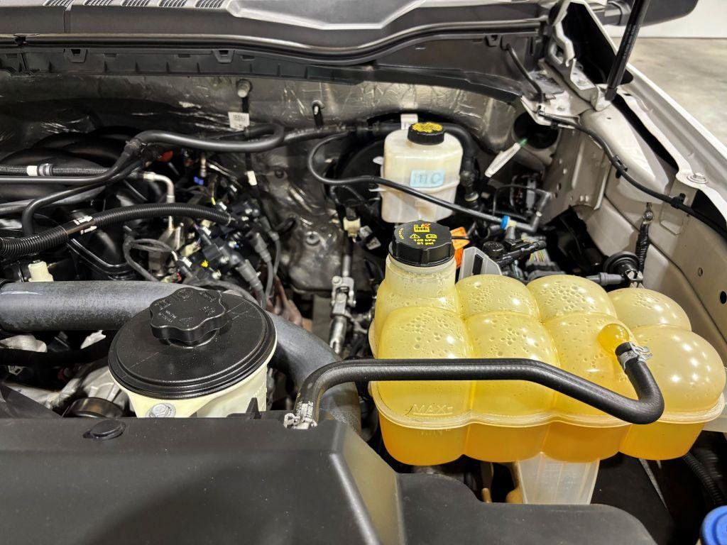 Used 2022 Ford F250 XL w/ Power Equipment Group AWD/4WD image 25