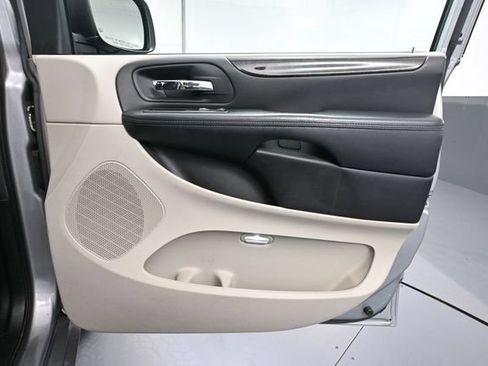 Used 2014 Dodge Grand Caravan SE w/ Quick Order Package 29E SE FWD image 40