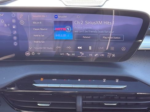 Used 2025 Buick Enclave Avenir w/ Super Cruise Package image 21