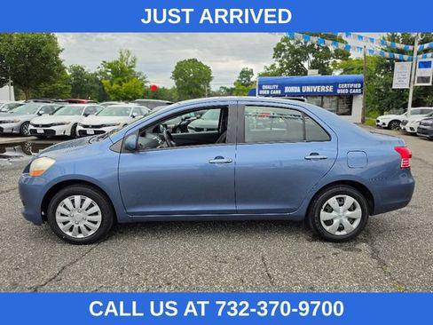 Used 2007 Toyota Yaris Sedan w/ Convenience Pkg FWD image 2